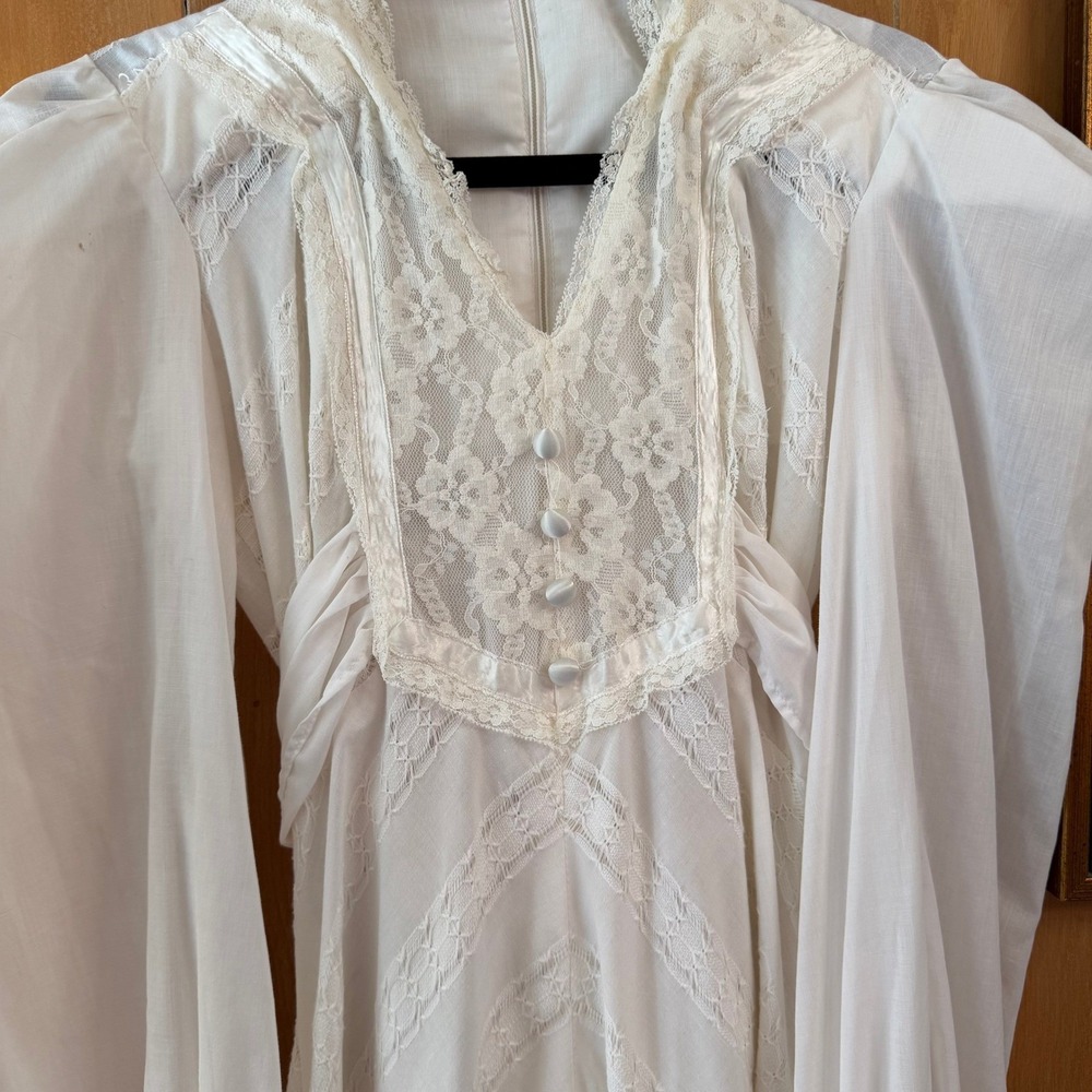 Vintage 70s Jody of California White Prairie Maxi Dress Lace Bishop Sleeve Small - Picture 4 of 16